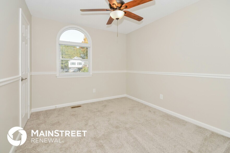 Building Photo - 27 Westminster Dr