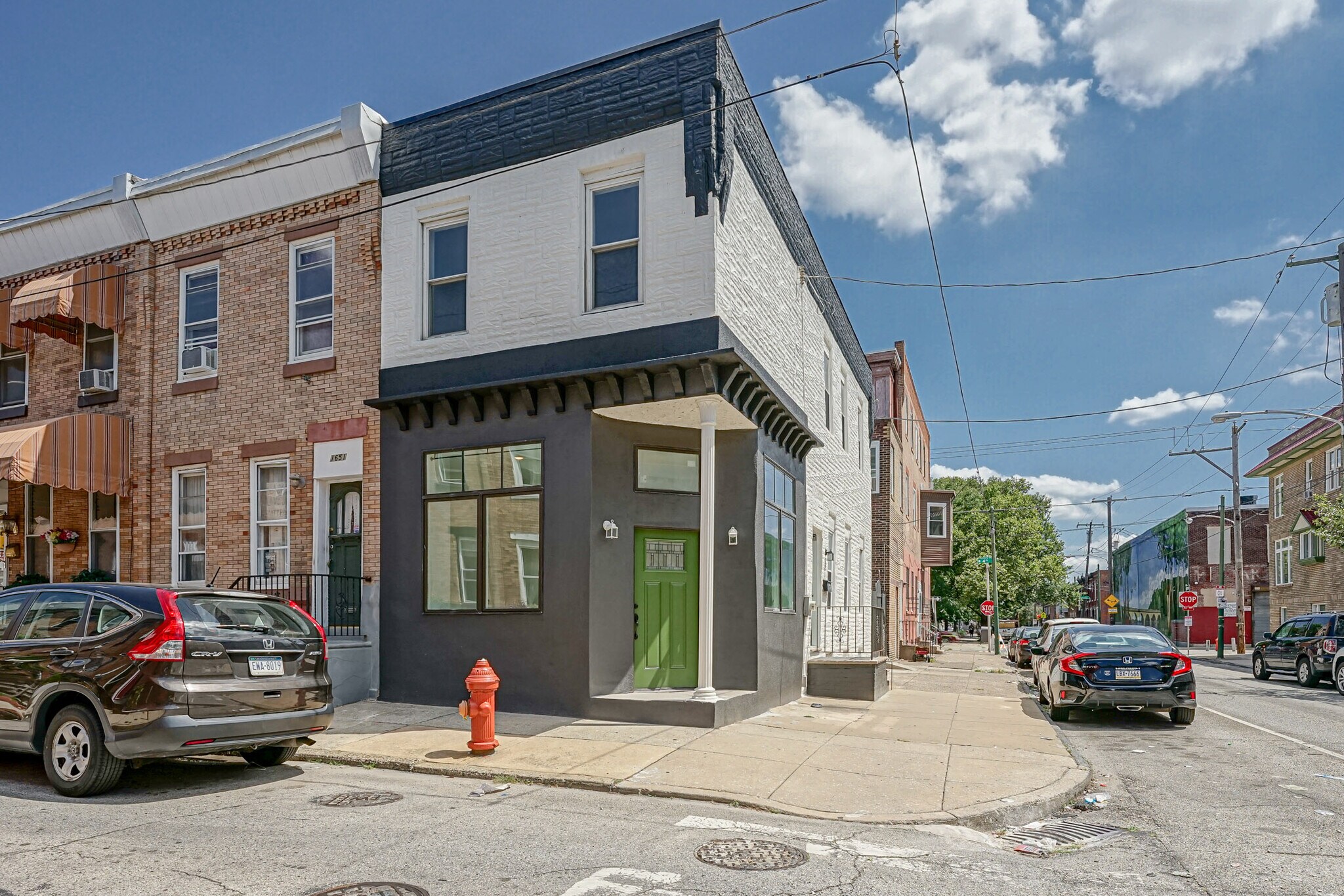 Building Photo - 1653 S Lawrence St