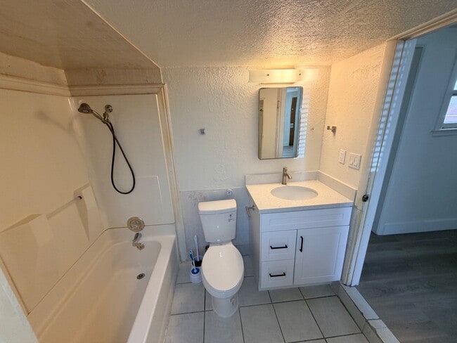 Building Photo - 481 S Tremont St