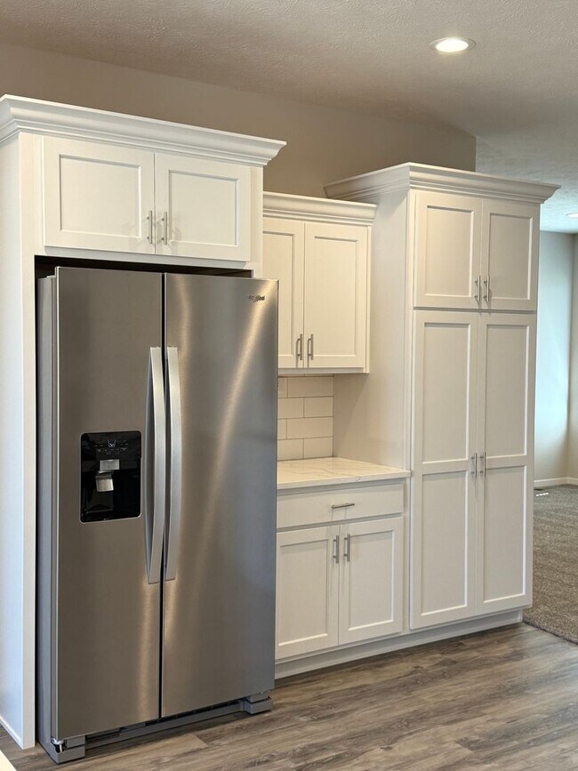 Building Photo - Brand New 2 bed/2.5 bath ranch townhome