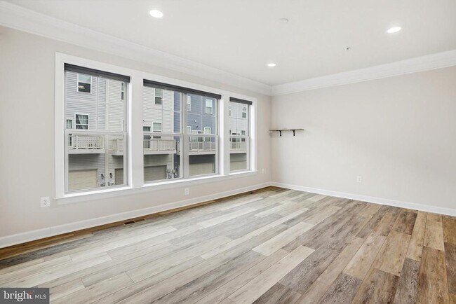 Building Photo - 14325 Potomac Heights Ln