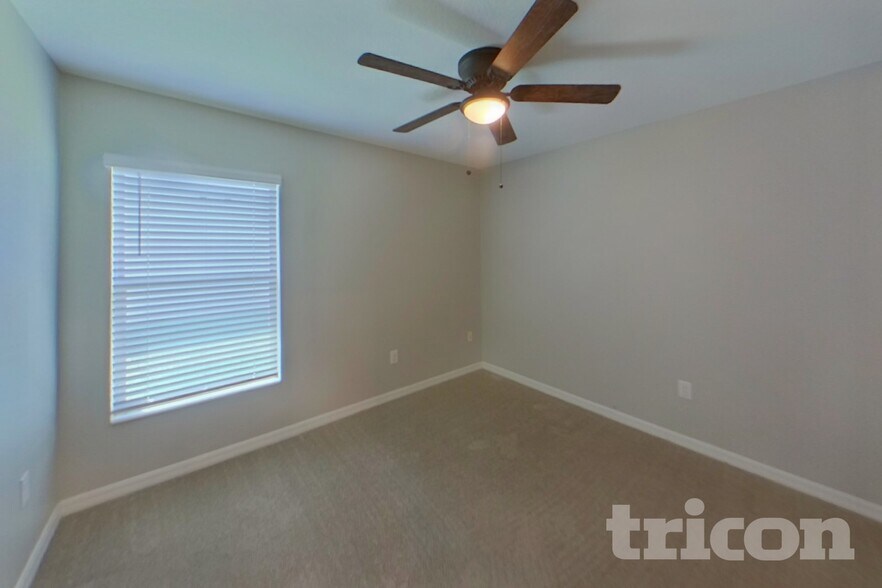 Building Photo - 5151 White Chicory Dr