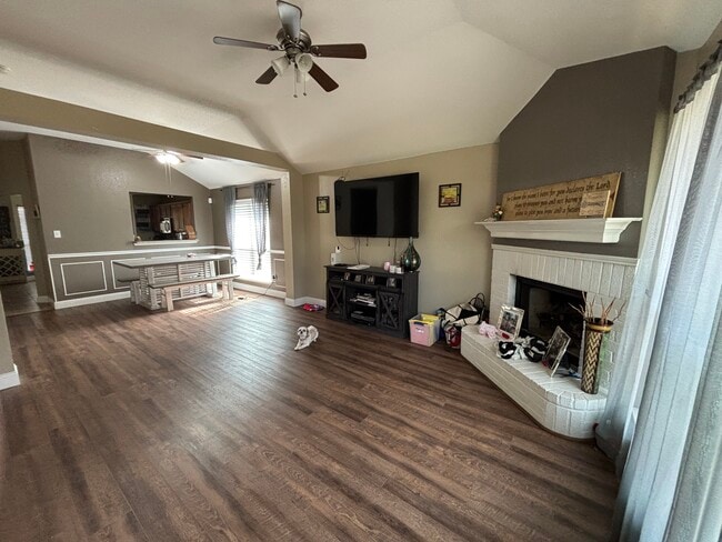 Primary Photo - 108 Windsor