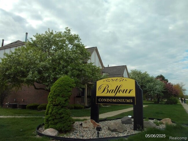 Building Photo - 15765 Balfour Dr