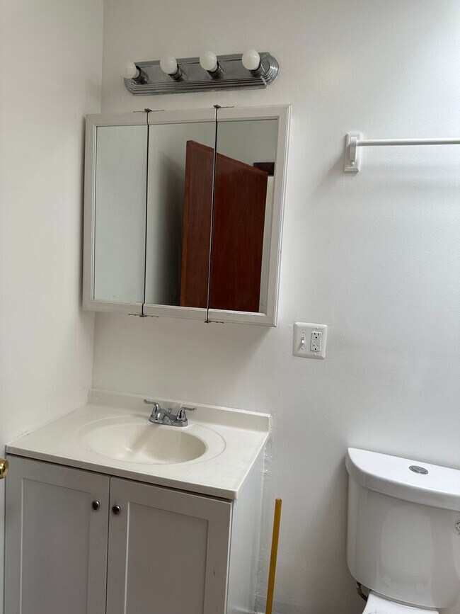 Building Photo - Beautifully Renovated Home! Central Air! Rear Yard! Available Now!