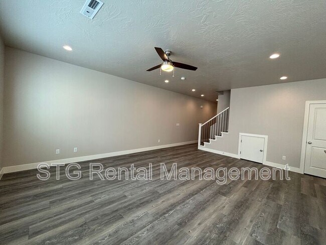 Building Photo - 929 S 4380 W