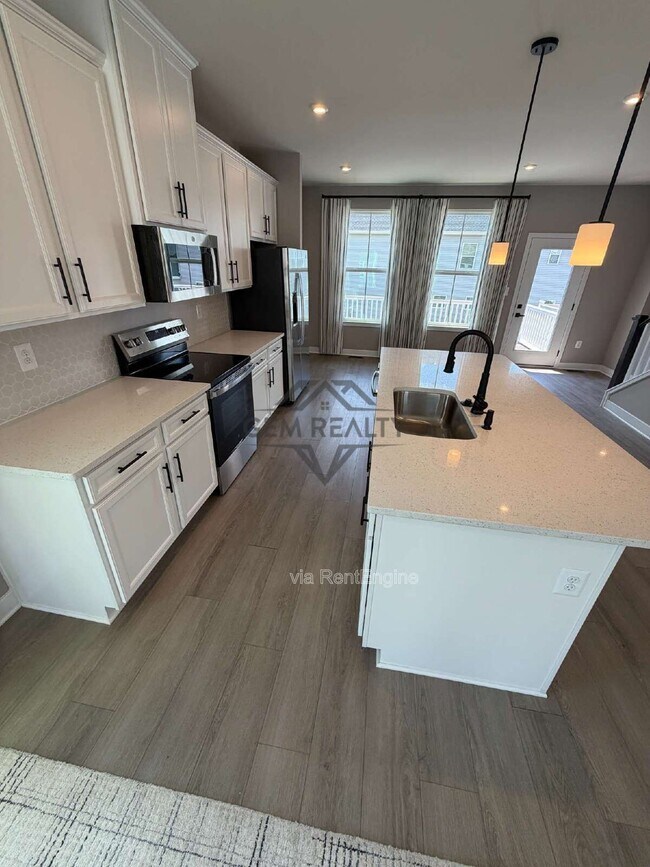 Building Photo - 8700 Stevenson Ln