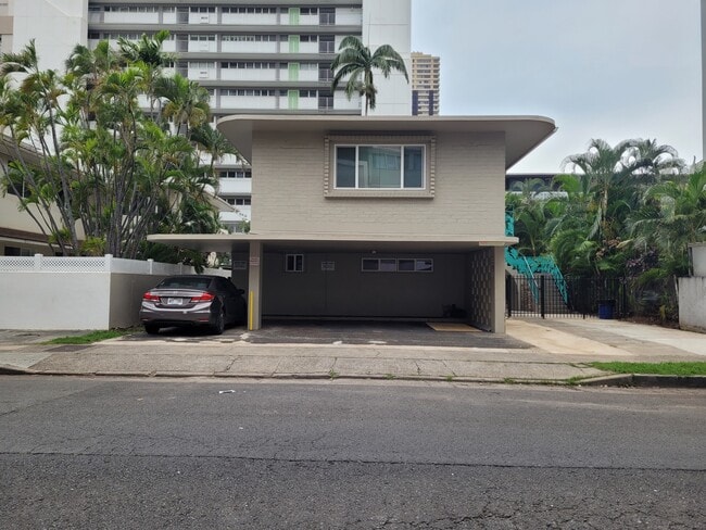 Building Photo - 454 Kuamo'o St