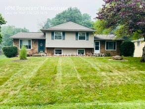 Building Photo - 1827 Thackeray Ave NW