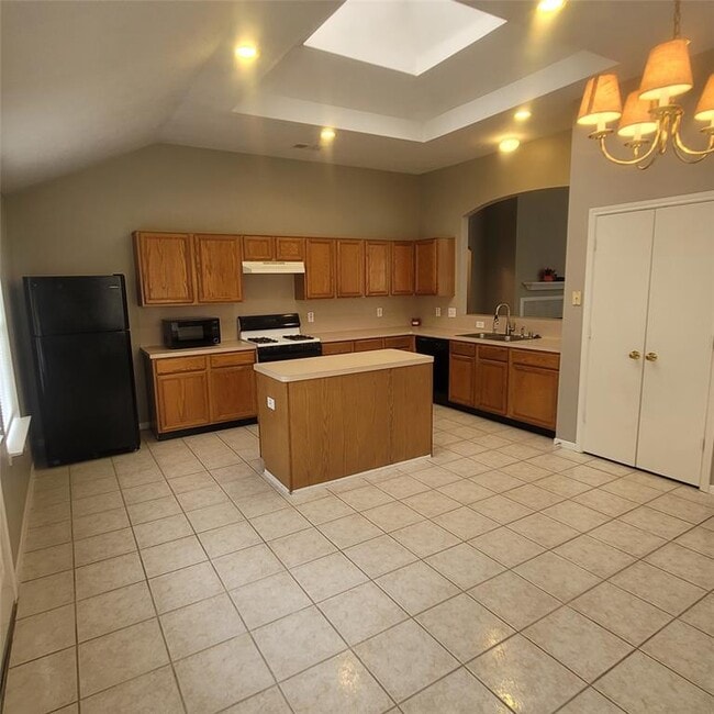 Building Photo - 1411 Hunter Ridge Ct