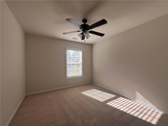 Building Photo - 4957 Sherwood Way