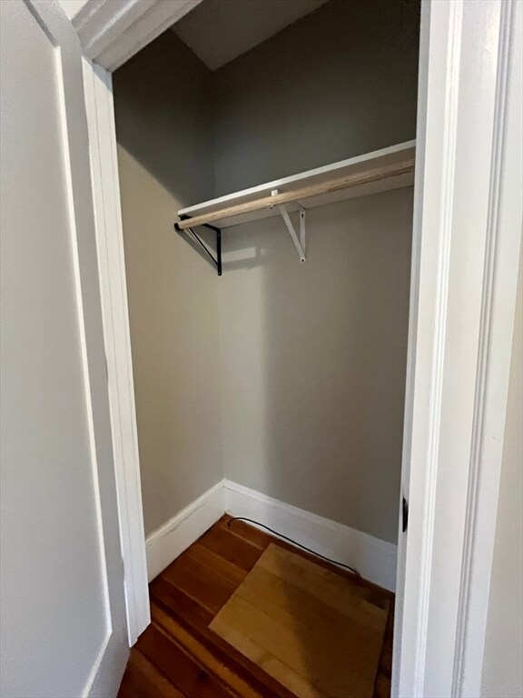 Building Photo - 397 Lincoln Ave