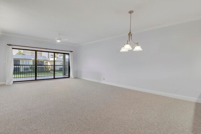 Building Photo - 275 S Beach Rd