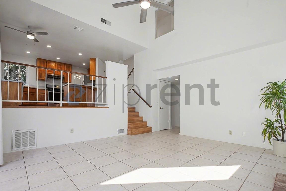 Building Photo - 5744 River Run Cir