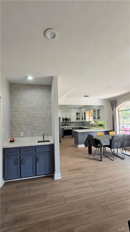 Building Photo - 19 Colorado St