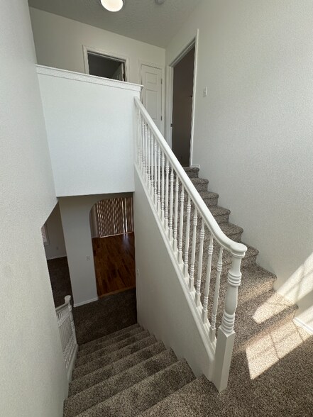 Building Photo - 670 Teton Dr
