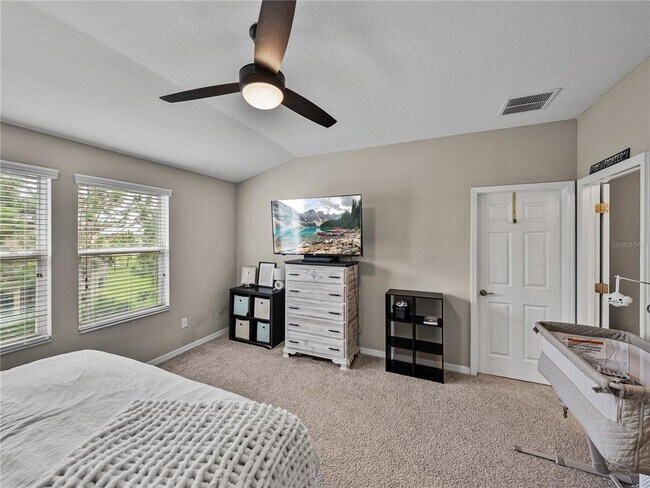 Building Photo - 29934 Southwell Ln