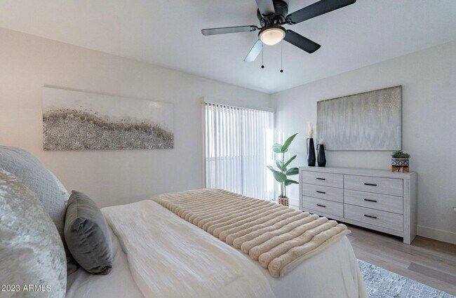 Building Photo - 4608 W Maryland Ave