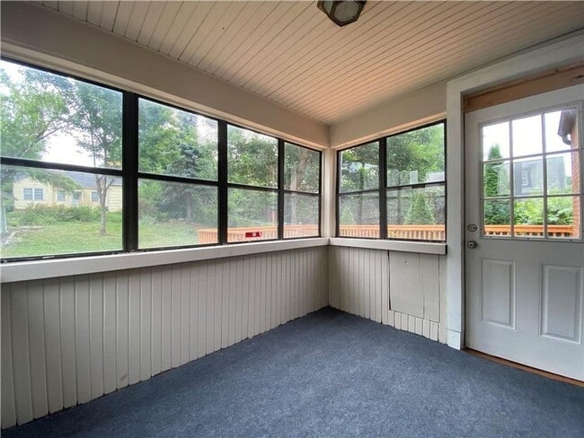 Building Photo - Charming 3 Bedroom 1.5 Bath Home