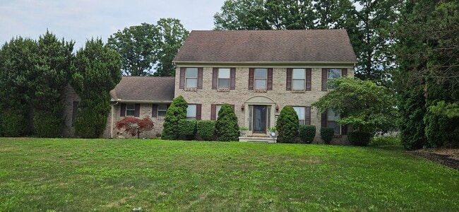 Building Photo - 23285 Meridian Rd