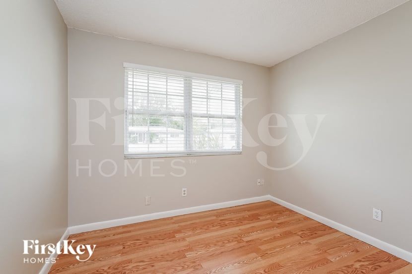 Building Photo - 331 SE 46th Ln