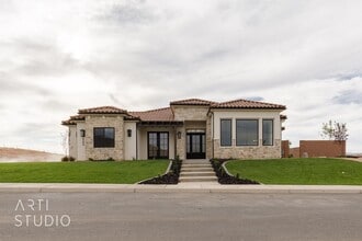 Building Photo - Beautiful Fully Furnished 3 bedroom, 2.5 B...