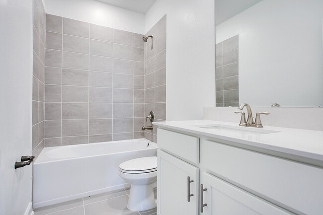 Building Photo - 5640 Vinyasa Rd