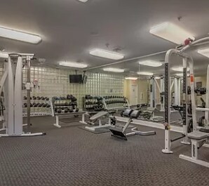 Building Photo - 1220 NE Horizon Loop