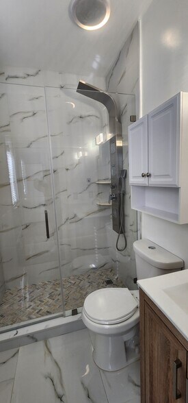 Building Photo - 640 SE 1st St