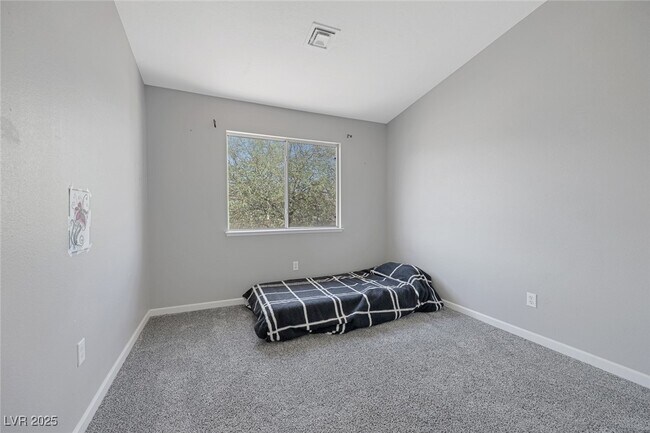 Building Photo - 8433 Dry Cliff Cir