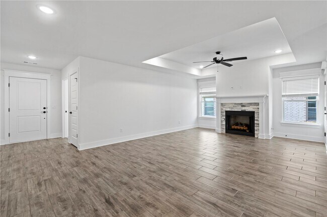 Building Photo - 4206 SW Adams Rd