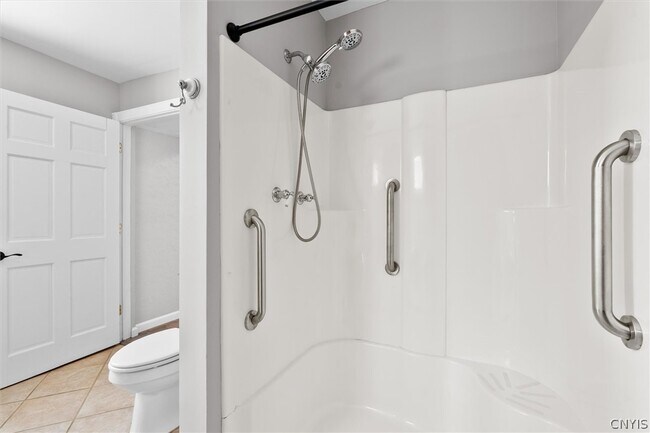 Building Photo - 6982 Webster Rd