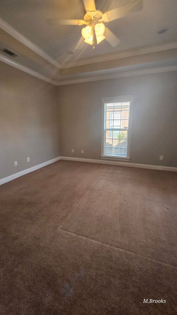 Building Photo - Beautiful 3/2 located in Valdosta