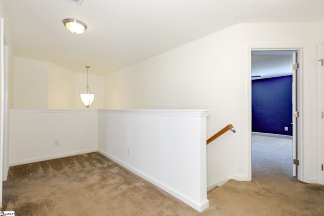 Building Photo - 30 Irvington Dr