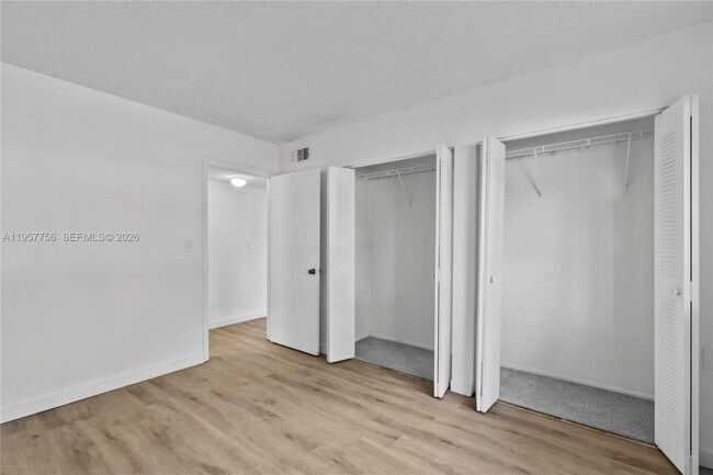 Building Photo - 1133 Benoist Farms Rd