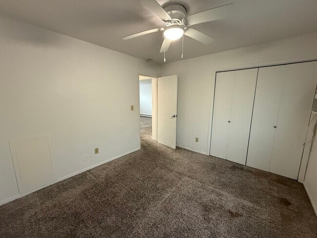 Building Photo - 5016 1st Ave NW