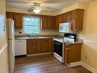Building Photo - 32A Chestnut Ct