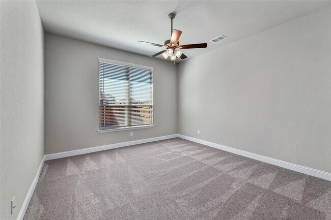 Building Photo - 206 Miramar Ave