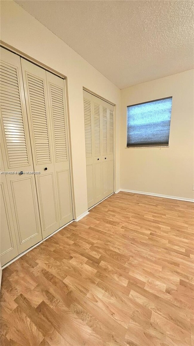 Building Photo - 3038 NW 69th Ct