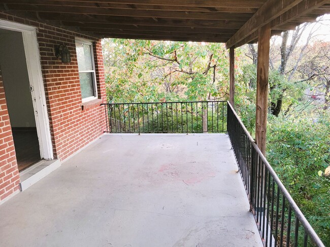 Building Photo - Brick 3 bed/1.5 bath house for rent in Wes...