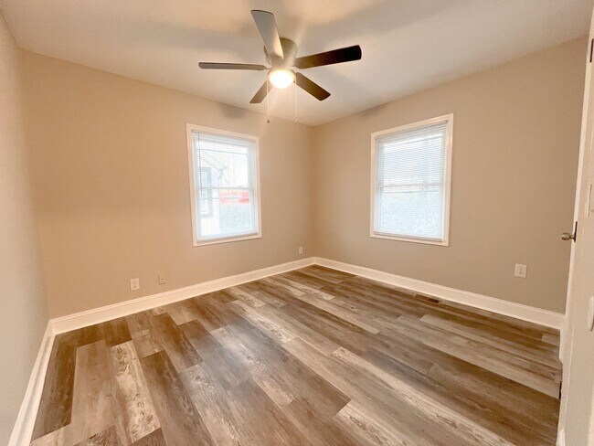 Building Photo - Move-In Specials Available! Completely Rem...