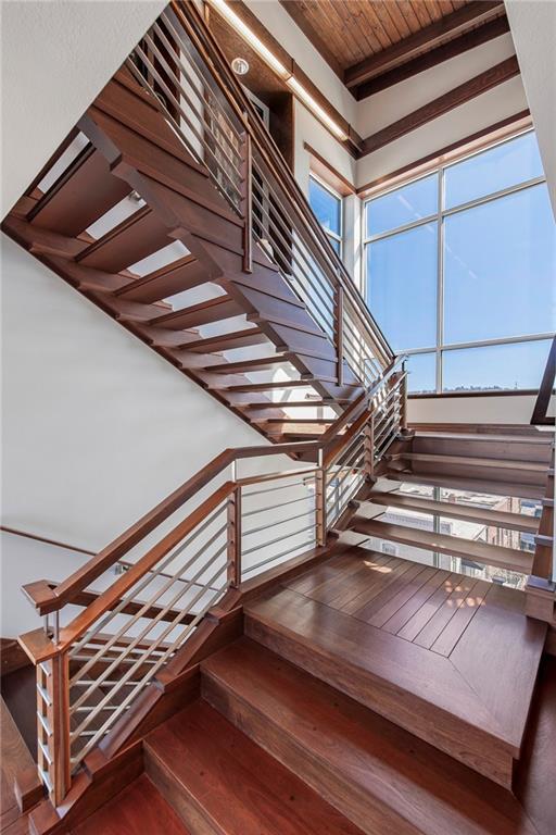 Building Photo - 5 W Mountain St