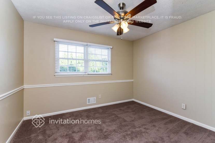 Building Photo - 3396 San Antonio Dr