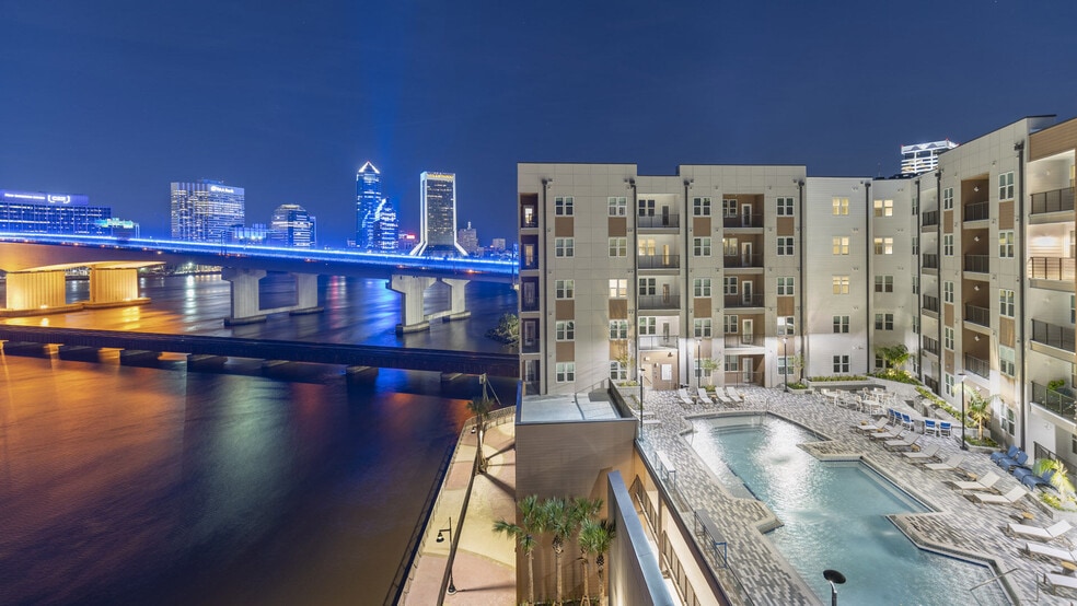 SOUTHERLY AT SOUTHBANK 959 Prudential Dr Jacksonville FL 32207