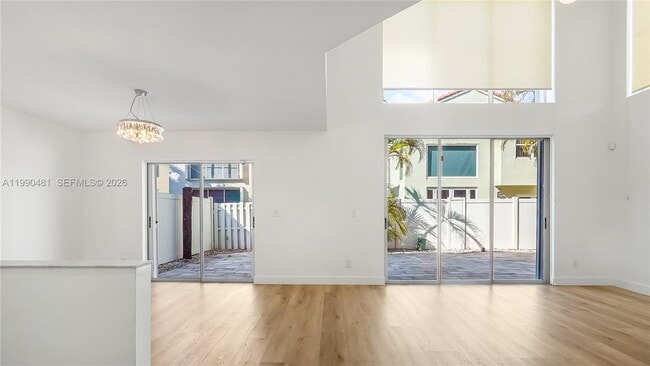 Building Photo - 876 Garnet Cir