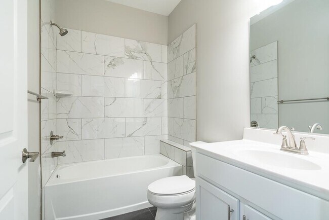 Building Photo - 1588 Port Hills Dr