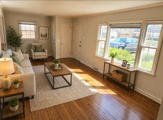 Building Photo - For Rent: Classic 3-Bedroom Brick Ranch in Lexington