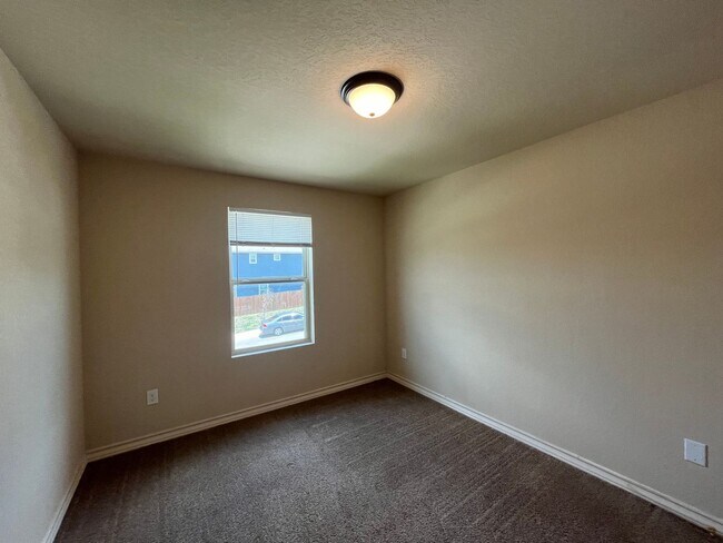 Building Photo - 13907 Annas Way #102, San Antonio, TX. 78233