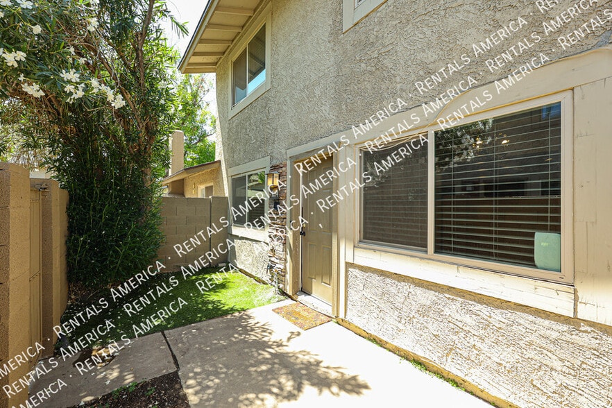 Building Photo - 1254 N 85th Pl