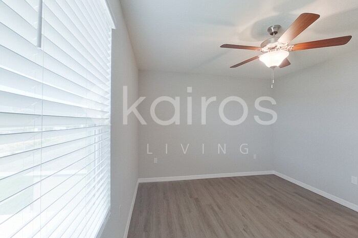 Building Photo - 4459 SW 85 Ln